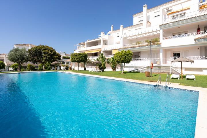 Apartment for 4 people, with pool in Marbella