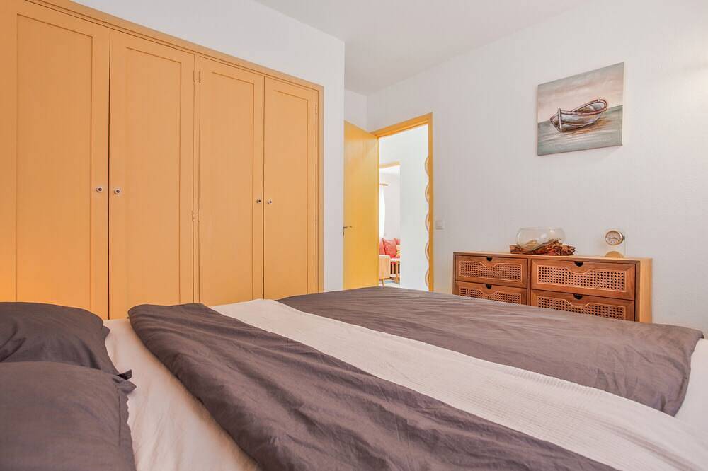 Apartamento entero, Apartamento vacacional 'Sonneninsel Fuerteventura' con vistas al mar, piscina comunitaria y wifi in Playa Valle de Santa Inés, Betancuria
