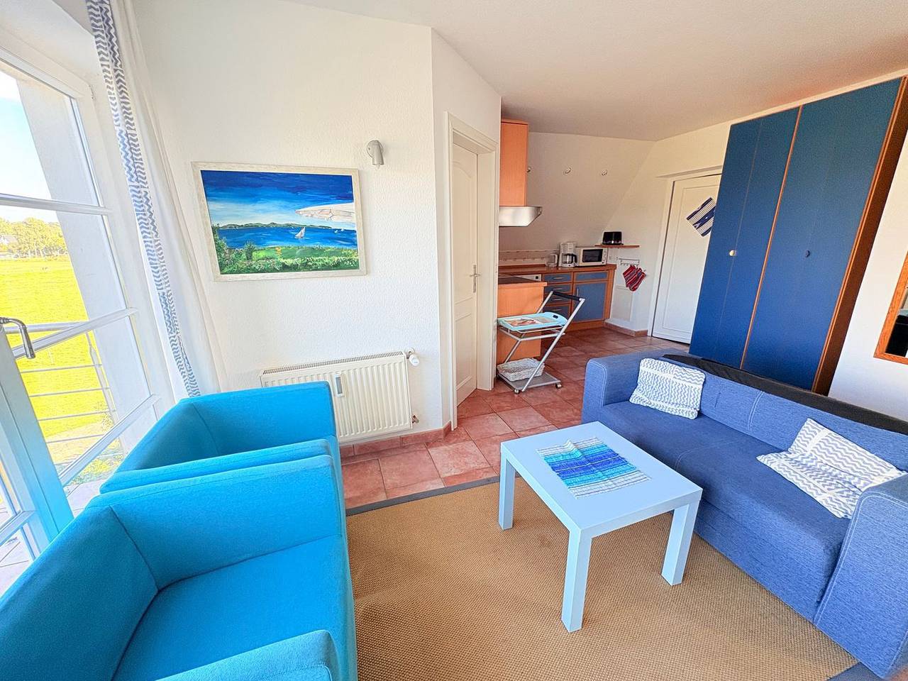 Ganze Wohnung, Ferienwohnung Drachen: Reetgedecktes Strandhaus mit eigenem Strand und Meerblick in Alt Reddevitz, Mönchgut