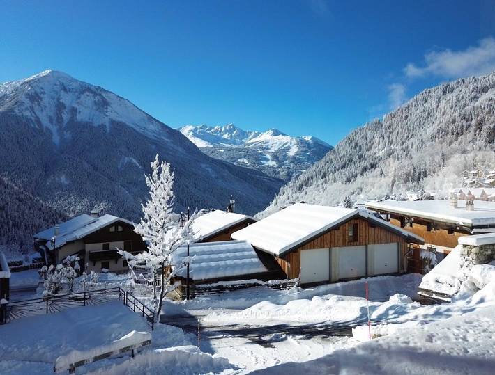 Gîte pour 6 personnes, avec terrasse à Champagny-en-Vanoise - 2