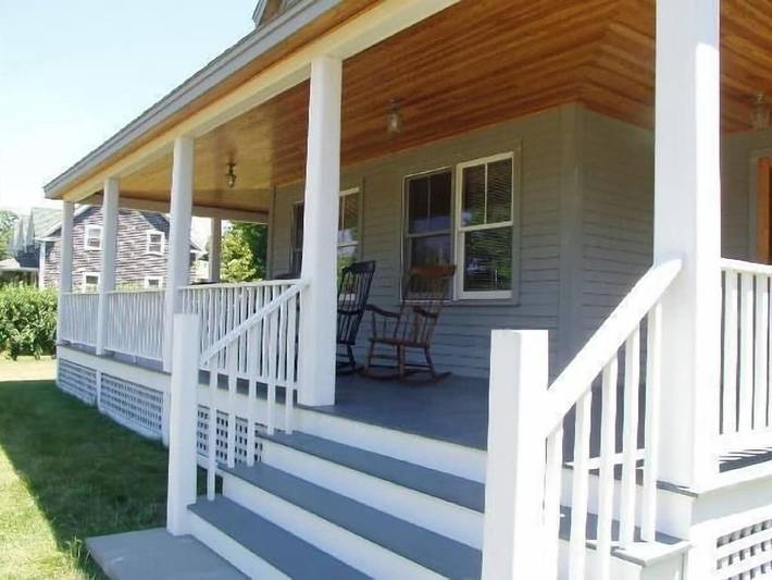 Holiday home for 12 people, with garden and balcony in Rhode Island