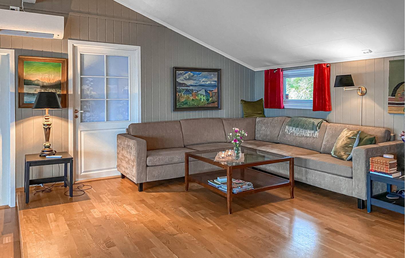 Ferienhaus für 6 Personen mit Terrasse in Süd-Tröndelag