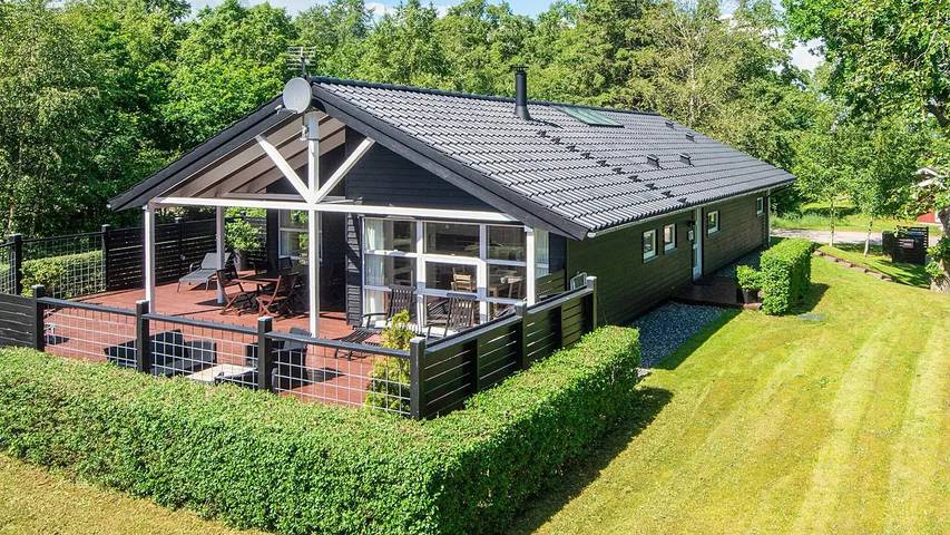 Ferienhaus für 7 Personen, mit Garten und Whirlpool sowie Sauna am Mariagerfjord