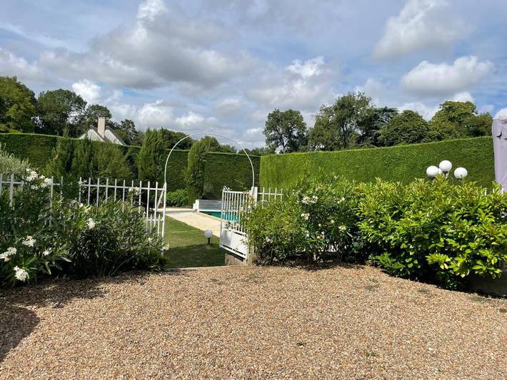 Location de vacances pour 4 personnes, avec jardin ainsi que piscine et vue à Vernou-sur-Brenne - 2