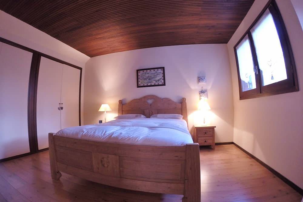 Appartement entier, Appartement 2 pièces (52 m²), grands volumes, très calme, vue panoramique, Sud in Auron, Saint-Étienne-de-Tinée