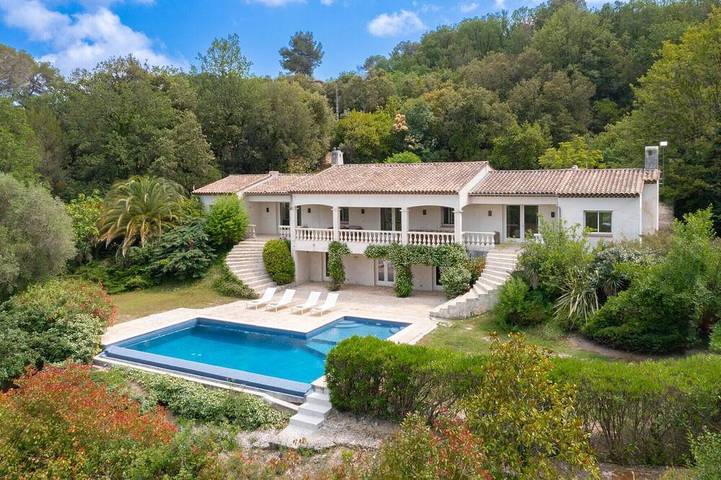 Villa pour 10 personnes, avec jardin à Roquefort-les-Pins
