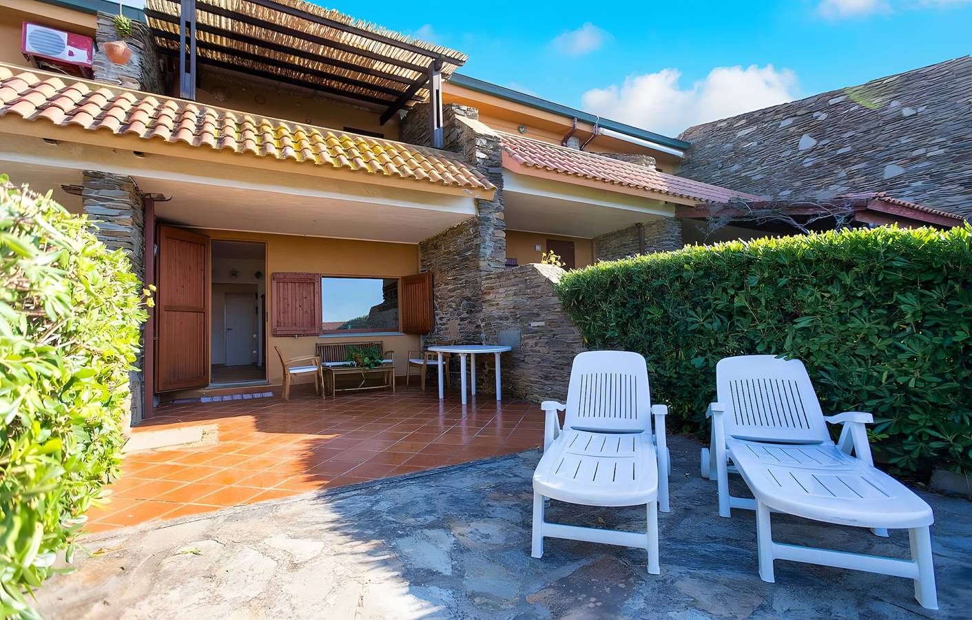 Ferienhaus 'I Lentischi C11' mit Meerblick, privater Terrasse und Klimaanlage in Stintino, Nurra
