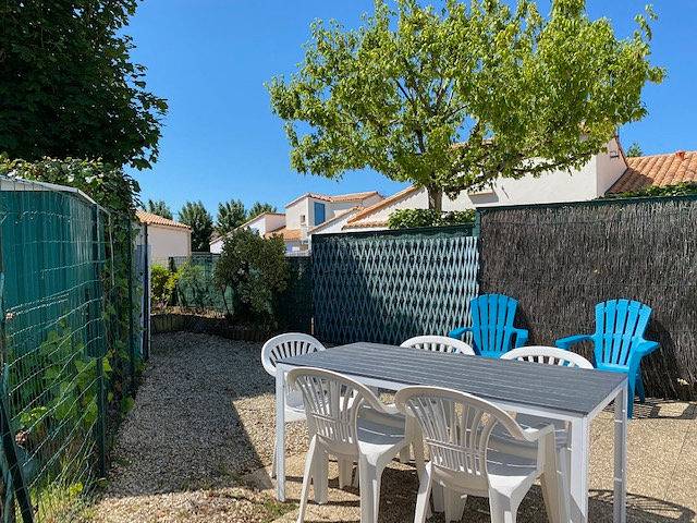 Gîte pour 4 personnes, avec jardin à La Tranche-sur-Mer - 2
