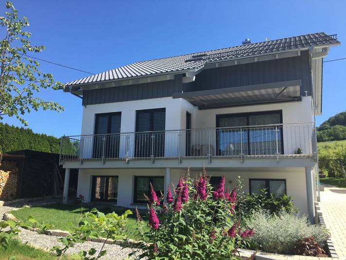 Ferienwohnung für 4 Personen, mit Garten und Terrasse in Beuren