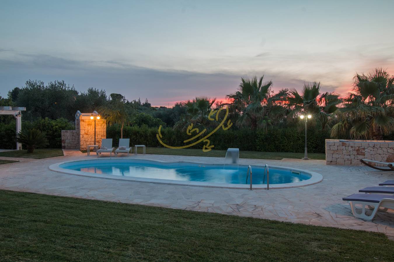 Td Villa Luna Trulli with Large Pool in Castellana Grotte, Provincia di Bari