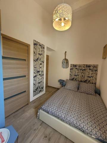 Chambre d’hôte pour 2 personnes, avec jardin et vue à Céreste