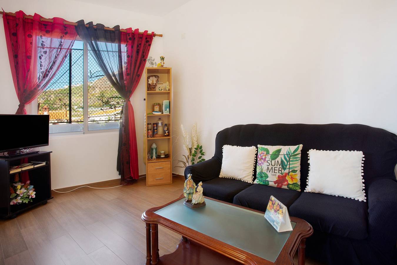 Appartement entier, Appartement 'Orquidea T3' avec vue mer, terrasse privée et Wi-Fi in Pináculo, Ponta do Sol