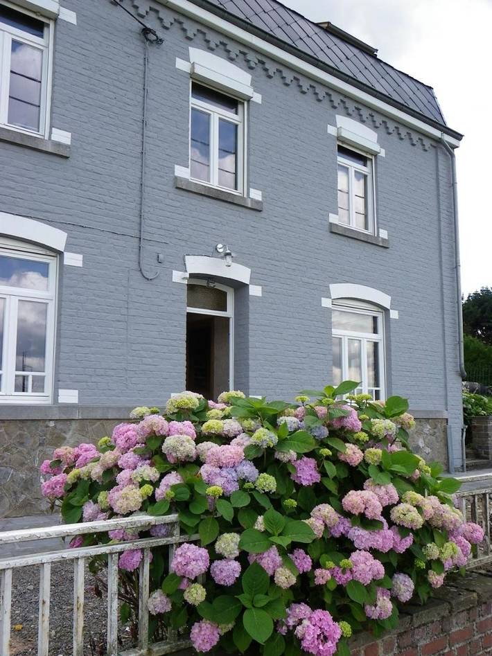 Chambre d’hôte pour 2 personnes, avec Balcon et Terrasse ainsi que Jardin et Bassin pour enfant à Érezée