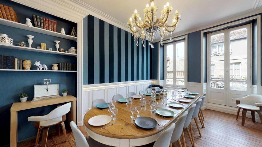 Casa de vacaciones para 15 personas, con jacuzzi y jardín, Se admiten mascotas - 1