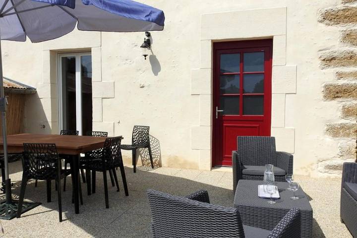 Location de vacances pour 4 personnes, avec jardin dans Dommartin-le-Franc - 3