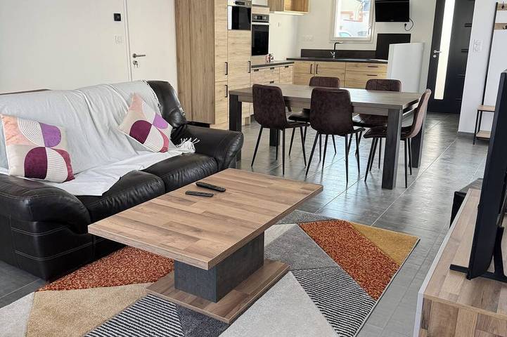 Location de vacances pour 8 personnes, avec jardin à Sainte-Gemmes-sur-Loire