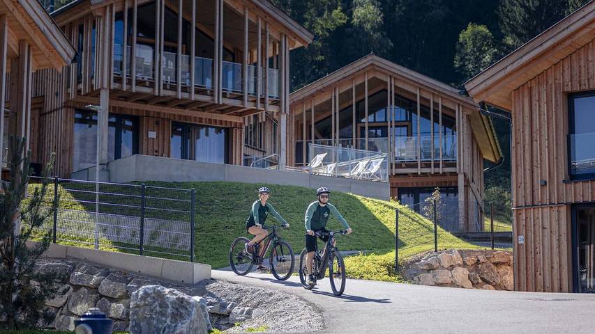 Chalet für 8 Personen, mit Terrasse und Whirlpool sowie Sauna in Haus - 4