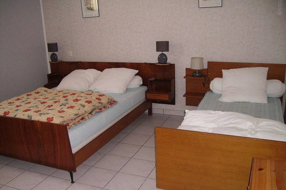 Appartement entier, Appartement Dans Maison Individuelle in Breuillet, Côte de Beauté