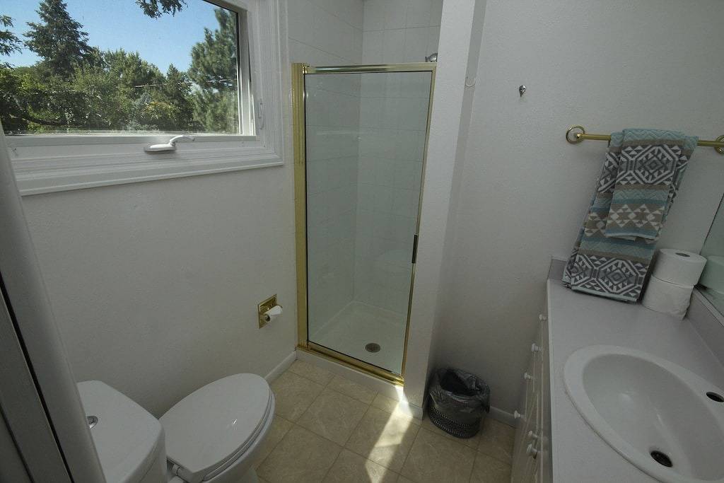 Schönes, sonnendurchflutetes Haus im Ranchstil mit großem, eingezäuntem Garten in Centennial, Arapahoe County