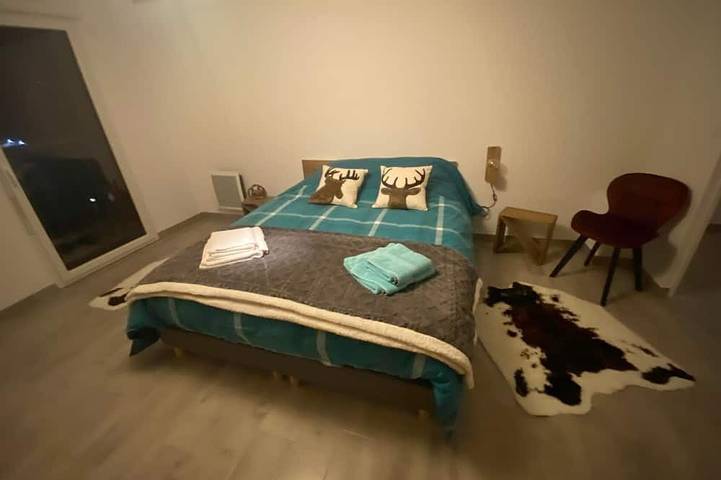 Location de vacances pour 11 personnes, avec Balcon à Saint-Étienne-de-Tinée