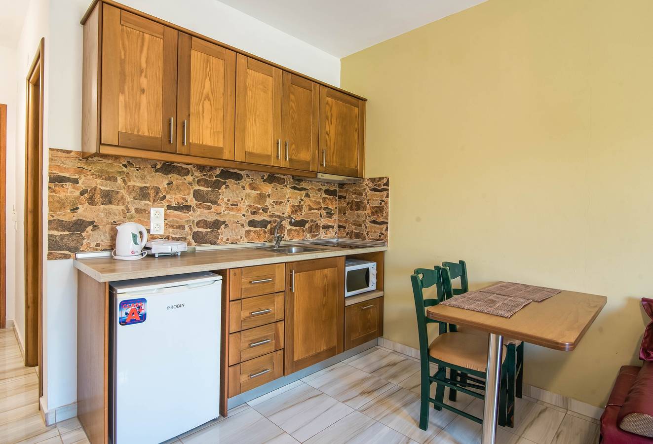 Helt studio, Holiday Studio 'Mirage Arillas Studio Type C16' next to Beach with Balcony, Shared Pool & Wi-Fi in Arillas, Korfu