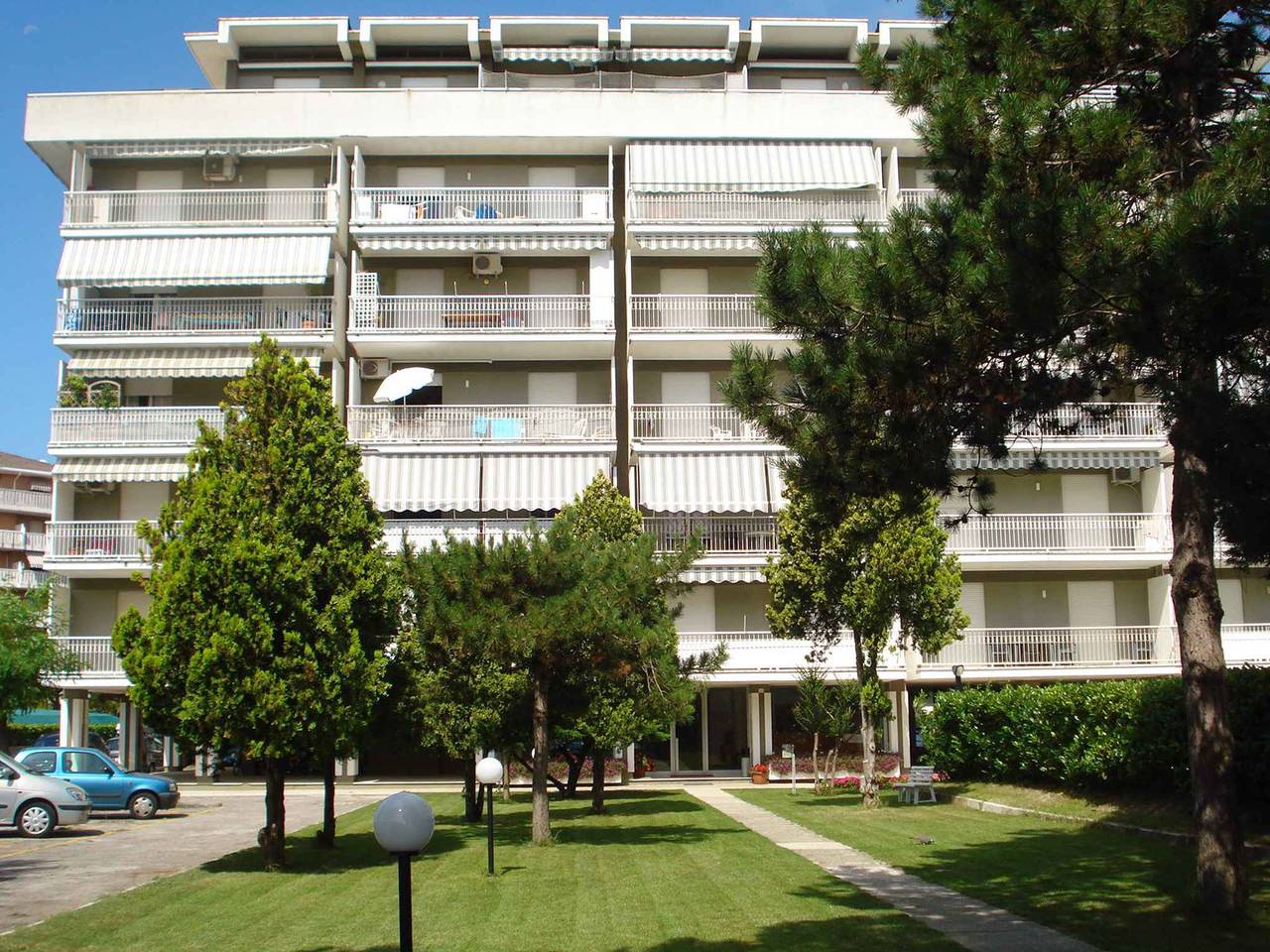 Appartamento intero, Appartamento con piscina e giardino  in Porto Santa Margherita, Caorle