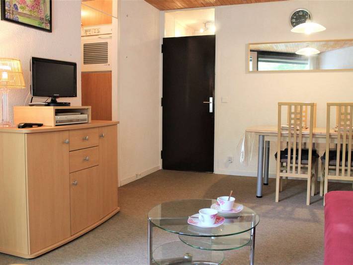 Apartamento entero, Estudio acogedor en Vars, 4 plazas, cerca de pistas y comercios in Vars, Briançon region