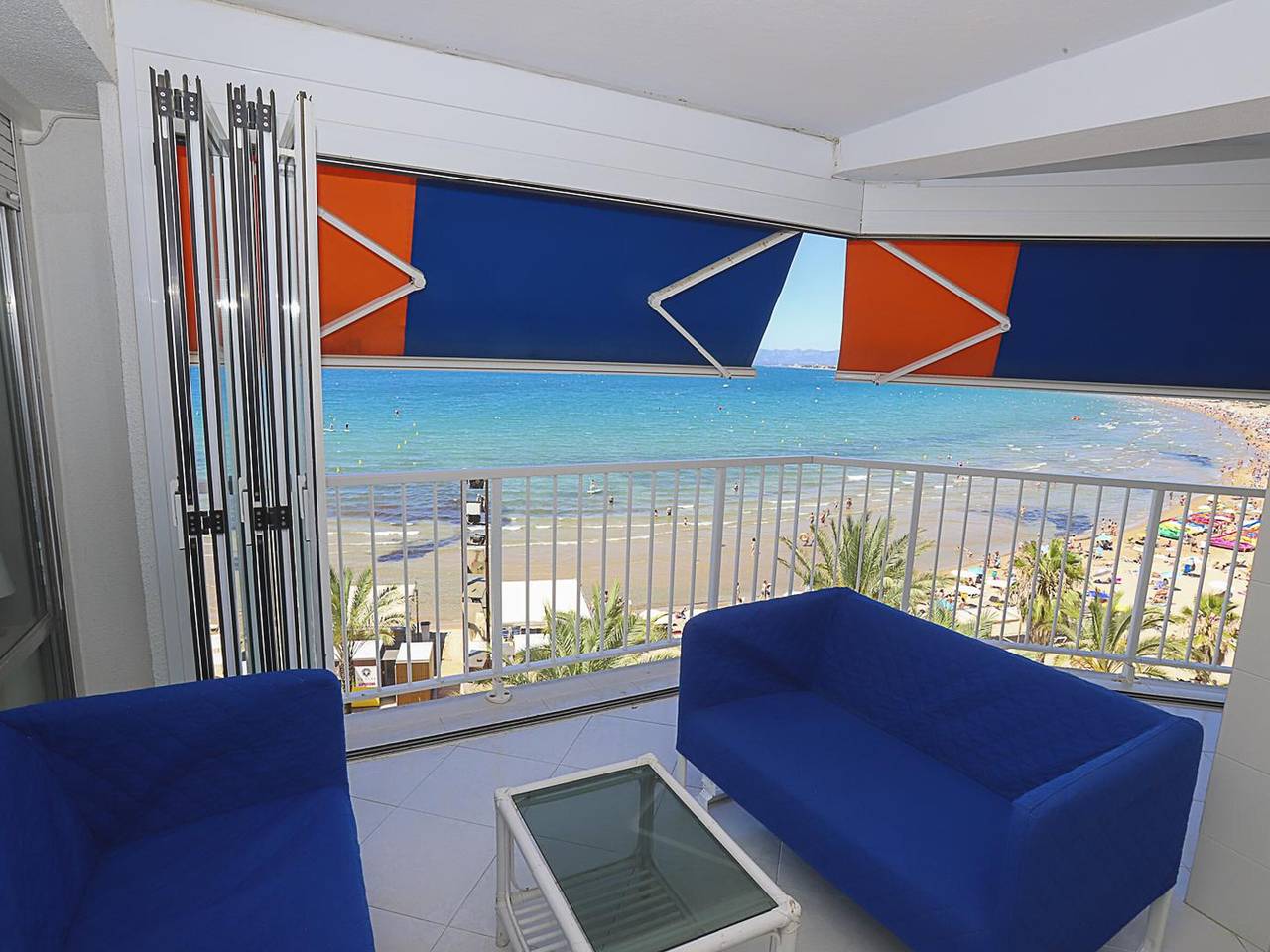 Appartement entier, Appartement Front de Mer à Salou avec Terrasse Panoramique et Équipements Modernes in Salou, Costa Dorada