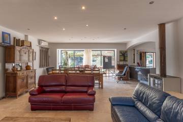 Villa pour 14 Personnes dans Les Salelles, Massif central, Photo 3