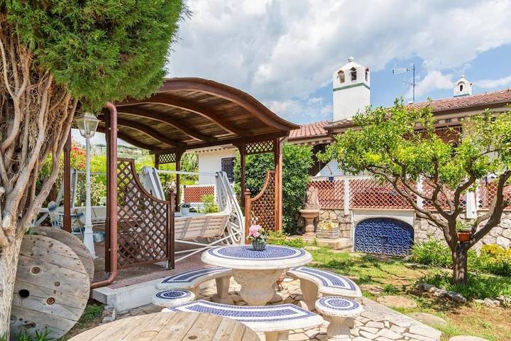 Villa pour 10 personnes, avec jardin et vue - 1