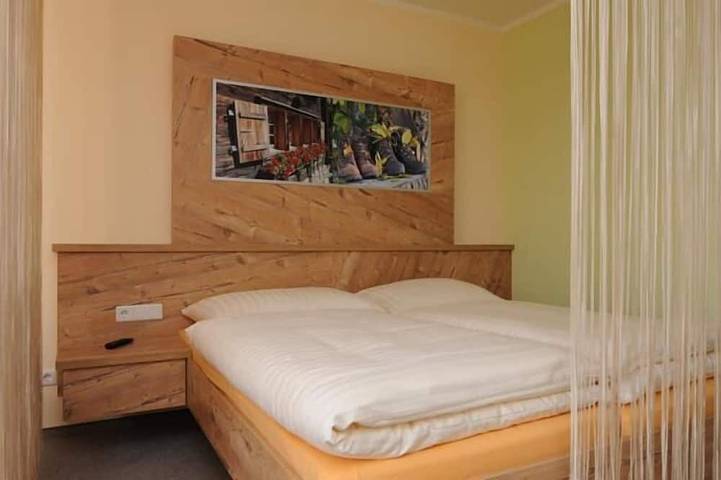 Ganze Wohnung, Ferienwohnung für vier Personen in idyllischer und absolut ruhiger Lage in Lunz am See, Mostviertel