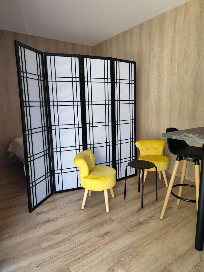 Gîte pour 2 personnes, avec jardin et terrasse à Bruz - 4