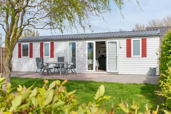 Strandhaus für 5 Personen, mit Terrasse und Garten in Vrouwenpolder