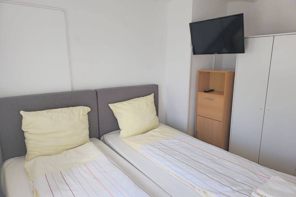 Wasbeker Straße 65 W4 - 3 Schlafzimmer mit Parkplatz in Neumünster, Schleswig-Holstein Binnenland