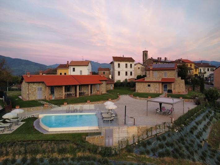 Appartamento per 6 persone, con balcone/terrazza e piscina, con animali domestici a Poppi