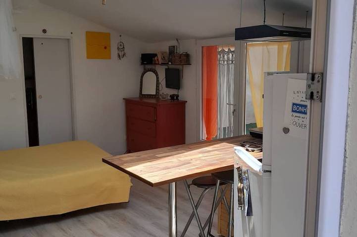 Gîte pour 2 personnes à Saint-Paulet-de-Caisson - 2