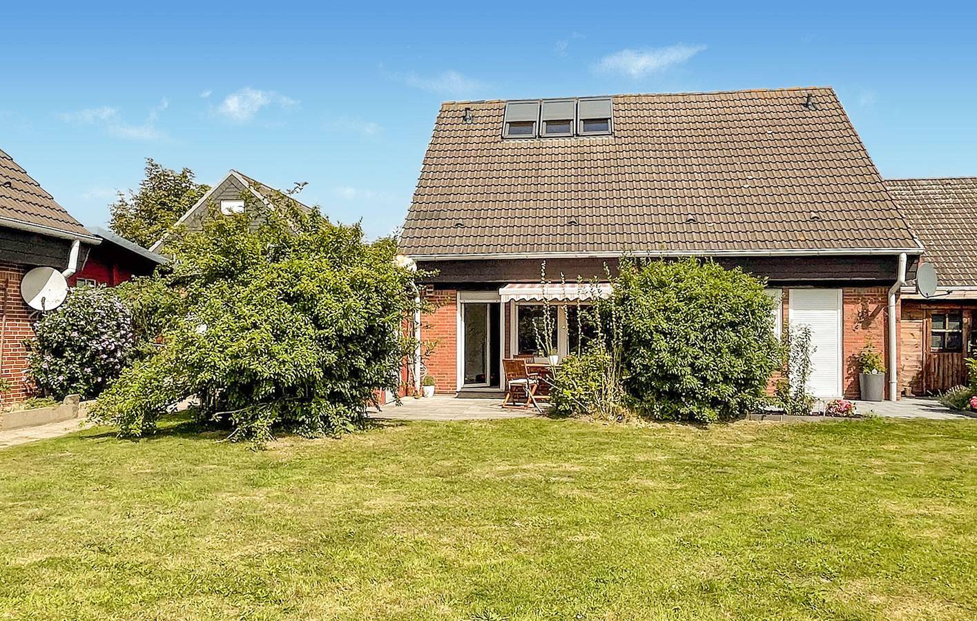 Modernes Strand-Apartment mit WiFi, Terrasse, Parkplatz in Friedrichskoog-Spitze, Friedrichskoog