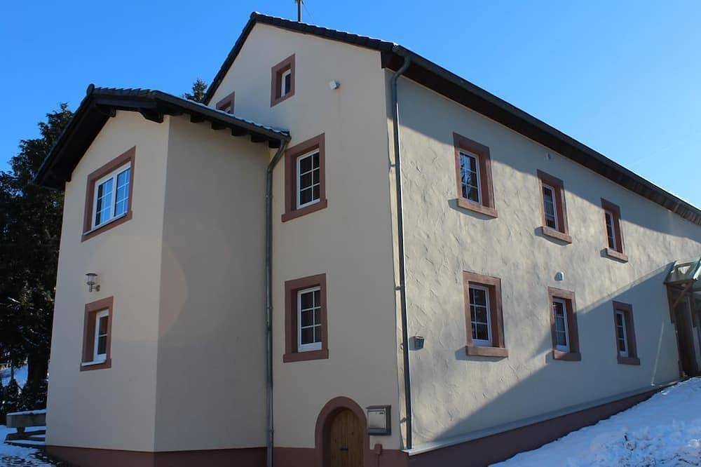 Ganze Wohnung, 4-Bettwohnung oben - Ferienwohnungen Escher Mühle in Esch, Rureifel (Nordrhein-westfalen)