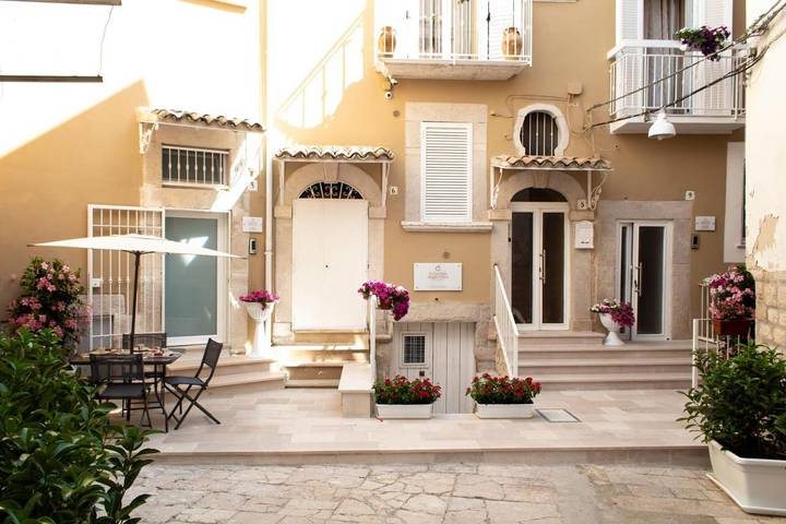 Bed and breakfast per 3 persone, con giardino - 1