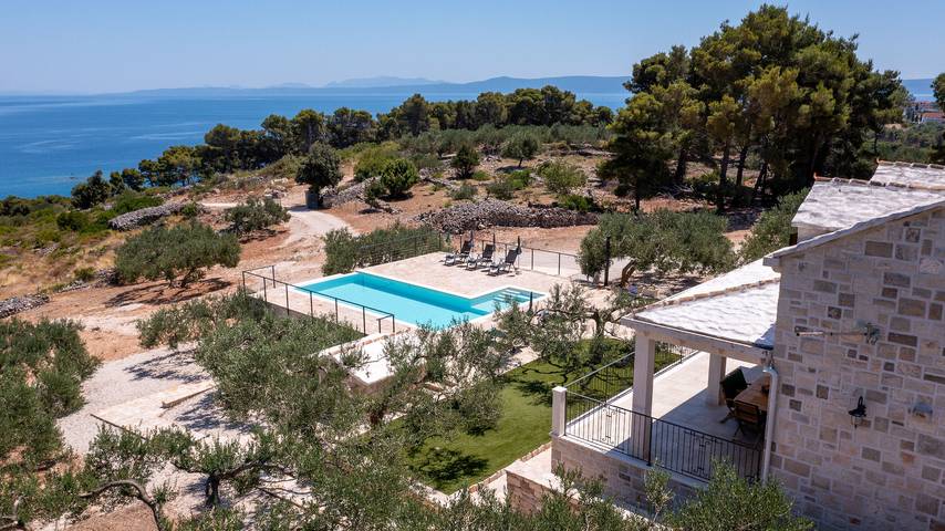 Villa pour 6 personnes, avec jardin ainsi que bassin pour enfant et piscine à Sumartin - 4