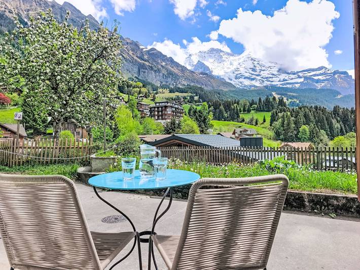 Hütte für 2 Personen, mit Terrasse in Wengen