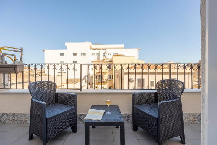 Ferienwohnung für 10 Personen, mit Whirlpool und Balkon in Palermo - 2