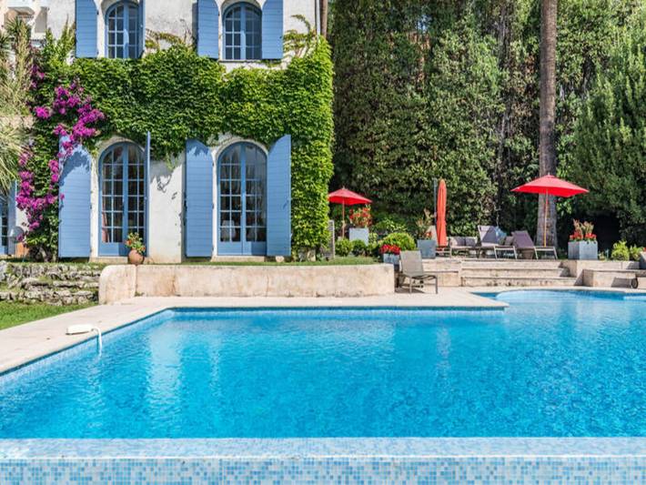 Vakantiewoning voor 9 personen, with zwembad and tuin as well as terras, kindvriendelijk in Grasse