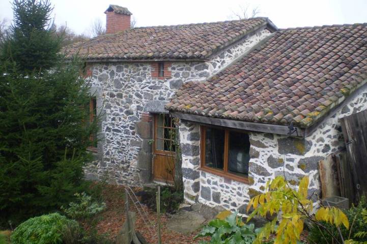 Gîte pour 4 personnes, avec terrasse et jardin à La Forêt-sur-Sèvre