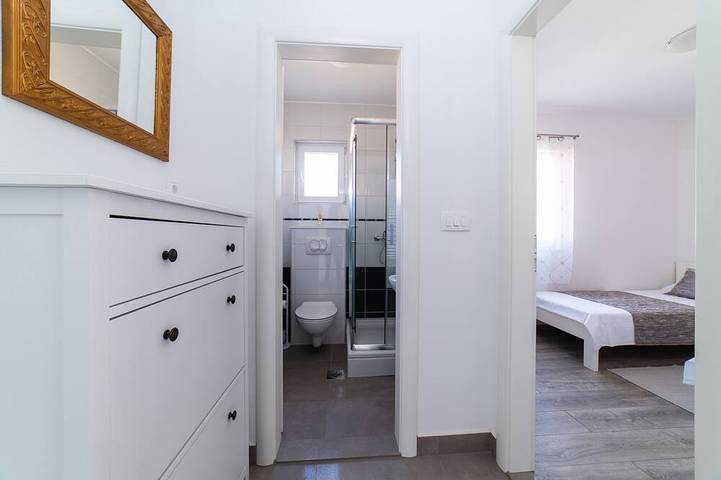 Villa Sun Garden - 4 star villa with heated swimming pool, 50m from the sea in Milna, Brac