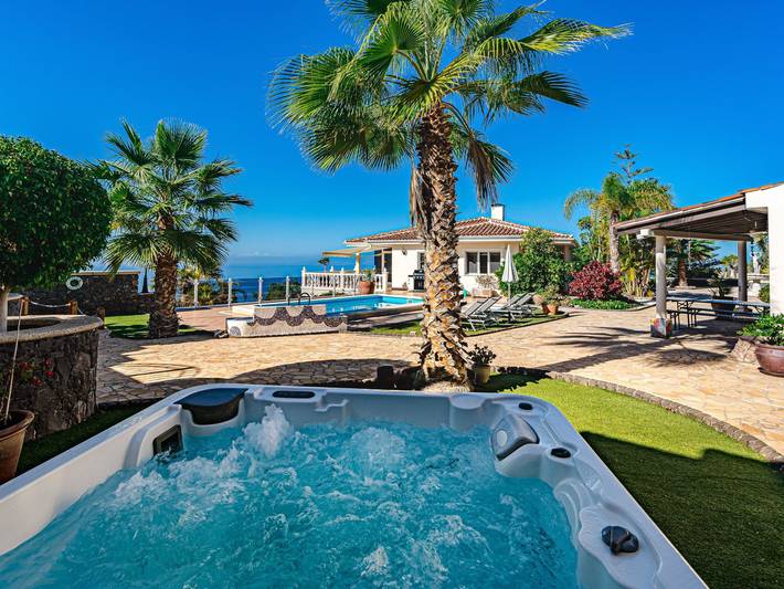 Finca mit Whirlpool für 7 Personen, mit Whirlpool und Garten in Adeje