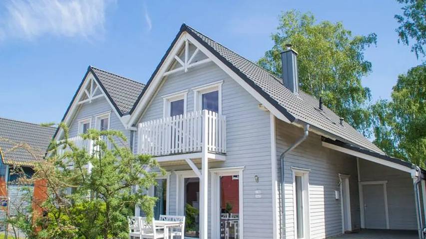 Ferienhaus für 7 Personen, mit Terrasse und Sauna sowie Garten, mit Haustier