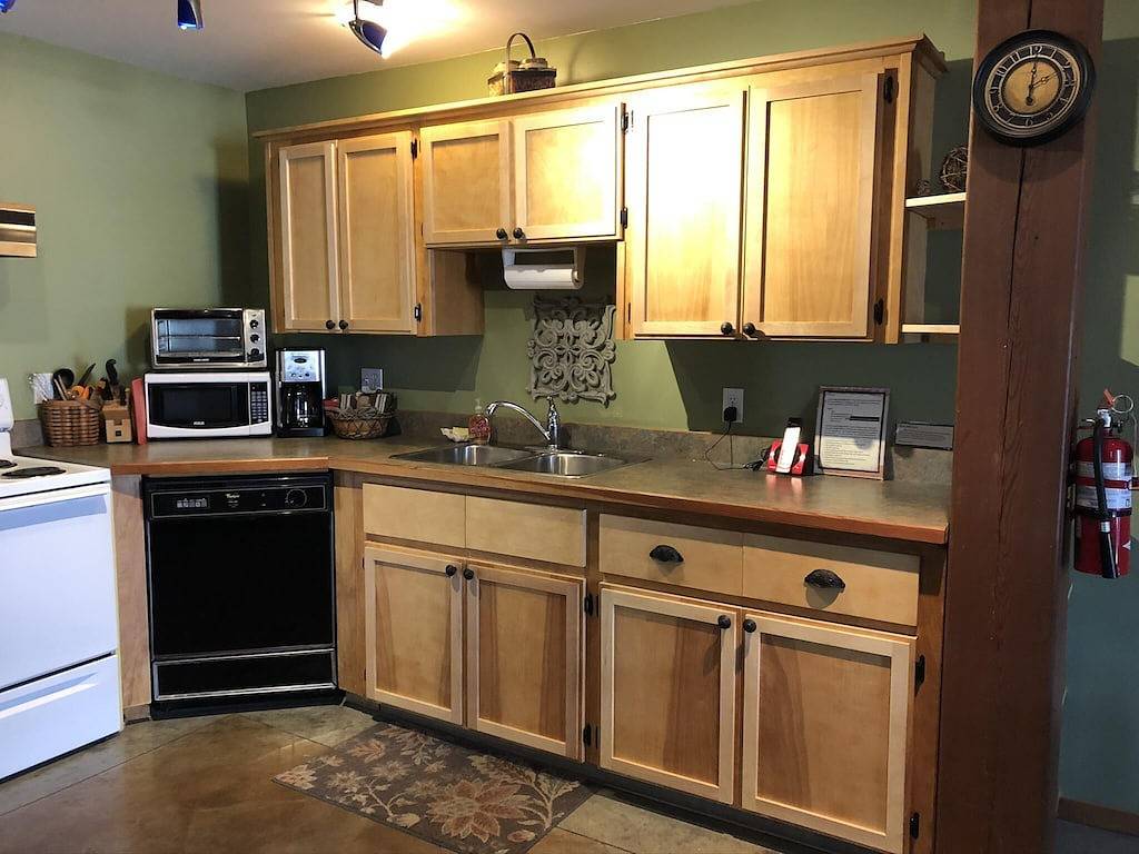 Ganze Wohnung, Mistiso's Place Ferienwohnungen - Silverking Suite in Nelson, Whitewater Ski Resort