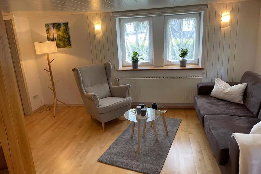 Ganze Wohnung, Gute Stube eines ursprünglichen Bauernhauses 55qm in Wilnsdorf, Kreis Siegen-Wittgenstein