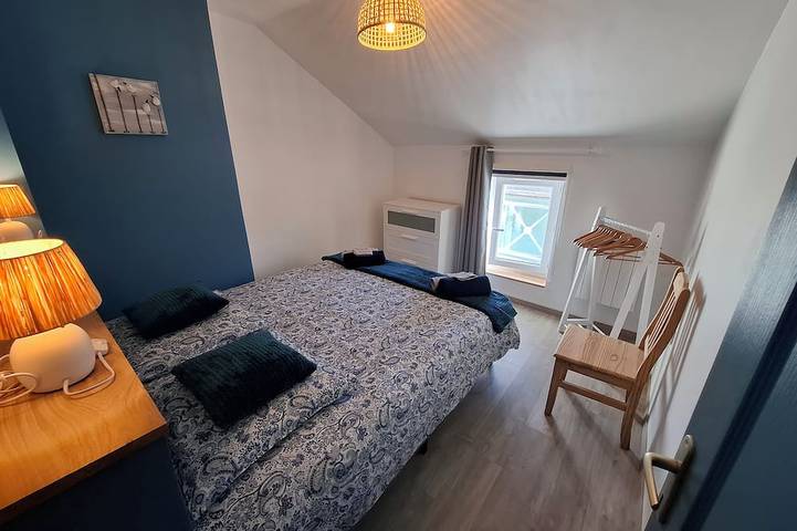 Appartement entier, Appartement duplex vue sur le port in Port-en-Bessin-Huppain, Région de Bayeux